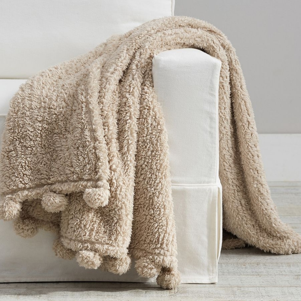 Cozy Pom Pom Sherpa Throw